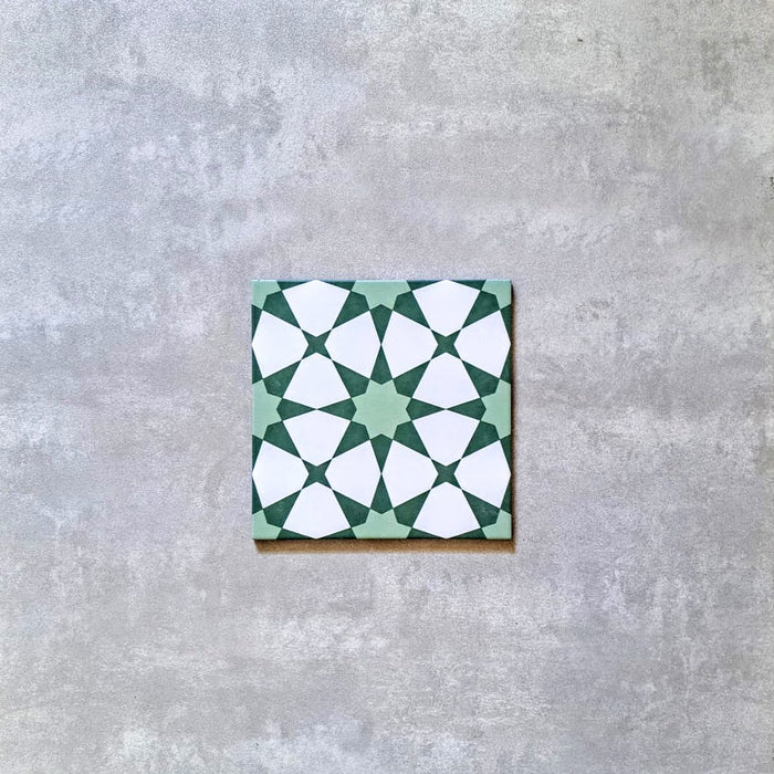 Agraba Green Moroccan Tile | Azulejos verdes con estampados | 20 cm x 20 cm | Pared y piso