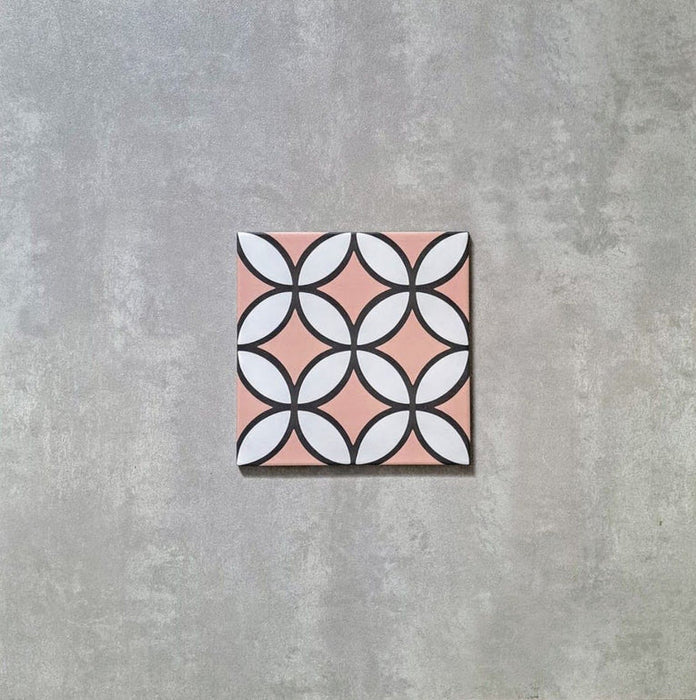 Azulejo victoriano rosa Petulia de Holland Park, 20 cm x 20 cm