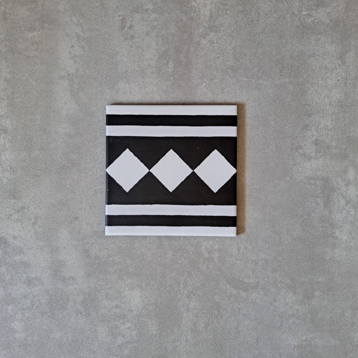 Maison MINI Black & White Side/ Border Tile 15cm x 15cm