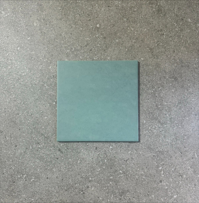 Azulejo marroquí BASE verde iris de 20 cm x 20 cm